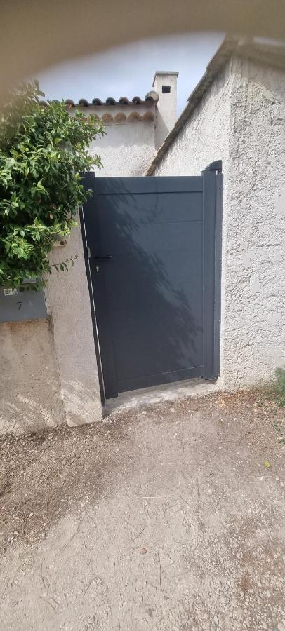 Apartmán Aux Creissauds Aubagne Exteriér fotografie